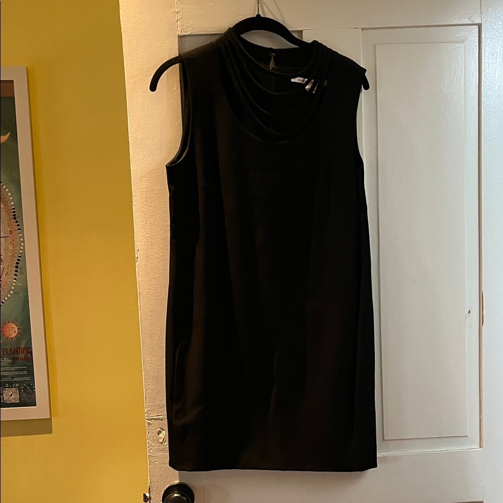 Black Sleeveless Cocktail Dress